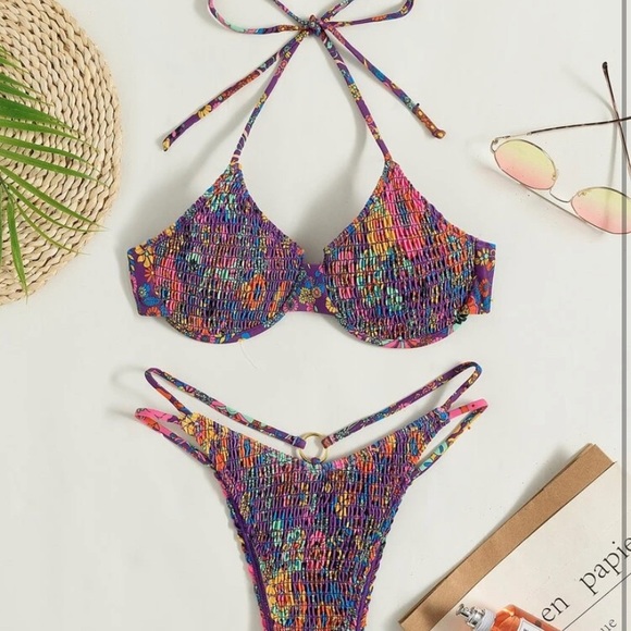 Floral Print Smocked Halter Underwire Bikini Swimsuit - Picture 4 of 6